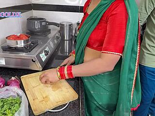 कोमोल की दूसरी शादी की रात को देवर रसोई में आता है