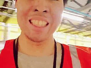 Walking outdoors during work, feeling the public solo amateur atmosphere.