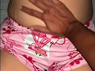 estaba lista para dormir pero terminé follando duro