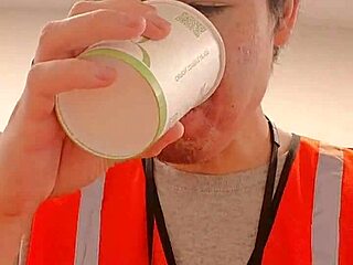 Walking outdoors during work, feeling the public solo amateur atmosphere.