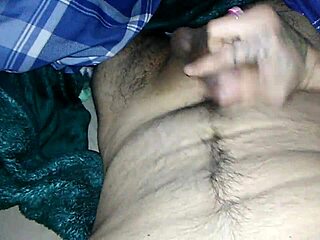 darius andino cumming hard in usa masturbation session