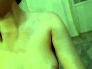 beautiful kris on webcam - live chat with kris bit do kris1