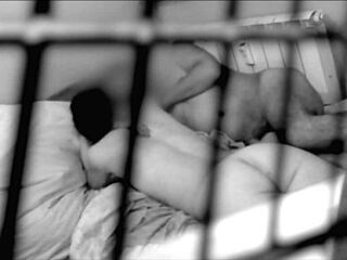 내 친구 집에서 의붓딸을 발견했어