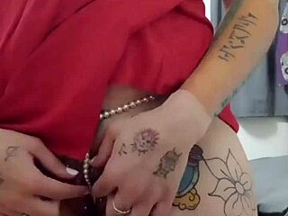 Big Tits And Pussy Piercings Amateur Sideshow