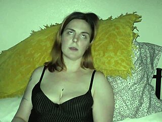 Teen Announces Orgasms While Fingering and Squirting