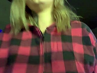 Não Acredito Nisso, Quase Fui Expulso Da Academia Pela Minha Veste Ficar Com Muito Tesão Vendo Meus Peitos Durinho Pulando