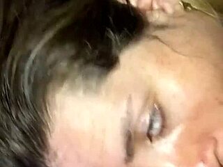 esas nalgas rebotan, que rico, me gusta chuparla toda y que me de bien rico?