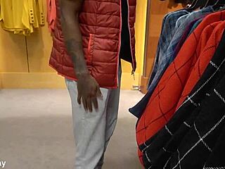 Latina Sucking Dick Outdoors For Christmas Presents