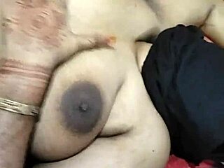 Indian Student Fucks Aunty Hardcore In Village!