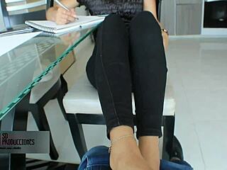 Seduzco A Mi Hermanastro Al Ver Su Verga Grande Para Que Me Folle Duro En Doggystyle Con Cumshot