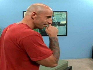 Hey, check out juliette bardot getting fucked by barry scott in their home.