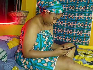 हॉर्नी मिल्फ लंड की भूखी है मिल्फ चुदाई