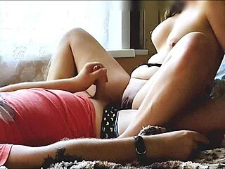 Hey, cheating wife with shaved pussy