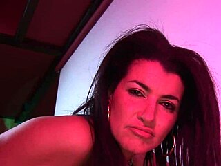 I met the brunette mature woman at the group event