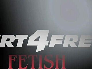 Ann Queen spreads her huge pussy and asshole live on fetishhivelive.