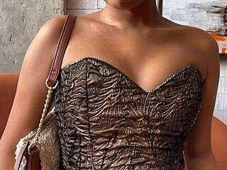 essa gata de 20 aninhos gosta de sexo e o namorado corno gosta de ver v�deos dela trepando.