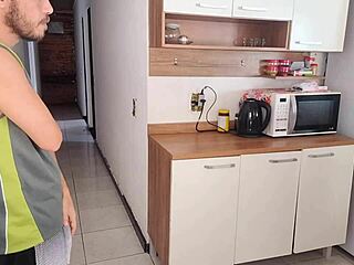 I risked fucking my cuckold's best friend while he showered