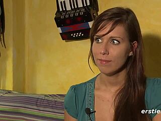 Green eyed babe masturbates pierced nipples