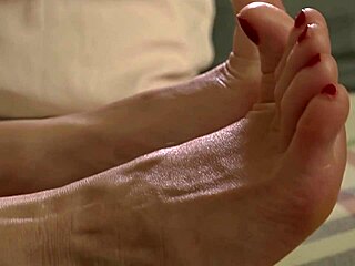 explode your seed all over my pretty feet