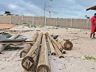 brazilian carpenter gets surprised payment from big tits owners