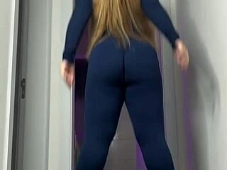 i show off my big butt in tight leggings