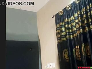 Dostal jsem zaplaceno za modelování na xvideo v koupelně