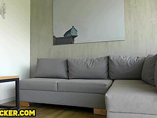 Истинска колумбийка с големи цици е чукана от бял турист в реалност