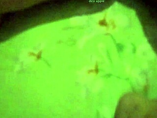 Delhi Girlfriend's Hot Sex Tape!