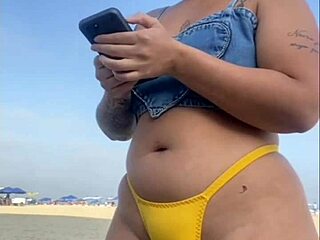 I made the guy hard on the beach with flashing?