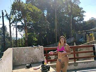 I called the worker on sunday to finish the pool service but waited slutty and he jerked off and came for me