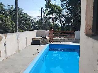 I called the worker on sunday to finish the pool service but waited slutty and he jerked off and came for me