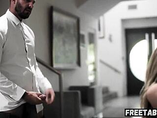 Free Use Wife Gets Spitroasted Net!