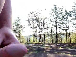 Clitlicker662 shares update on public flashing