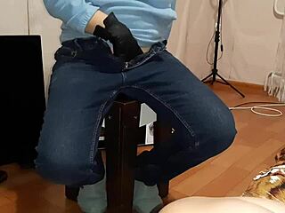 Young Students Masturbate Pussies In Hostel