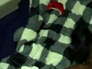 Pussy too tight for that big black cock!