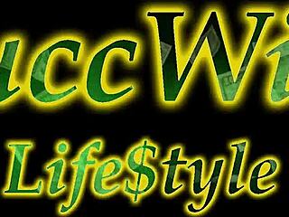 Ghetto girl gives blowjob and takes facial cumshot