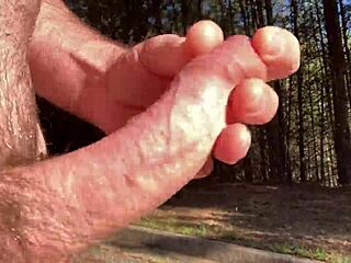 Clitlicker662 shares update on public flashing