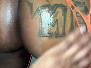 strippers fuck for extras, licking balls and sucking cocks 😏