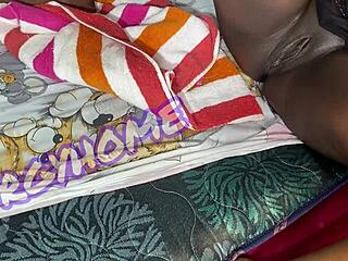 let's play a game of sex, my ebony housewife with juicy ass and shaved pussy