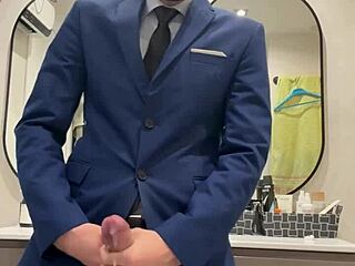 hot daddy jerking off busts thick load