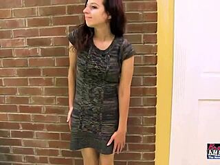 faith hope وkatie walls يشعرن بعواطف مكثفة أثناء مص قضيب وتجربة وضعيات برية