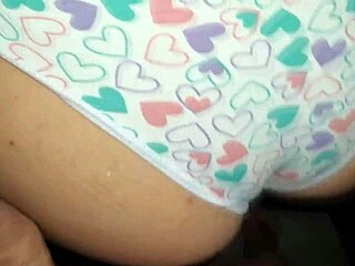 Esposa Recibiendo Mucho Semen En Su Trasero Y Coño Y Cornudo Dejando Toda Limpia Karina Y Lucas