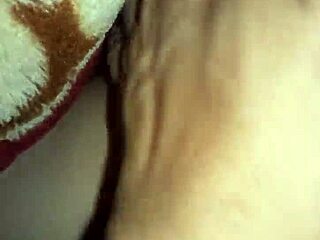 Wife Gives Blowjob to Voyeur Husband