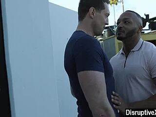 Married Guy Gets Ass Fucked Secretly