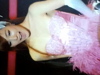 Tiffany masturbates to cumshot