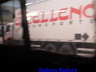 the old big dik fucks the lil pussy in the movin motorhome compleet in red sheer