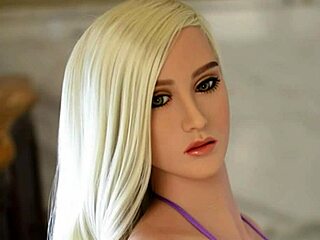 Akarsz baszni ezt az anal blond bbw milf-et hatalmas cicikkel?