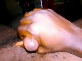 une super petite princesse se fait baiser par romulus