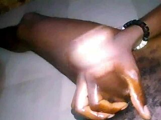 une super petite princesse se fait baiser par romulus