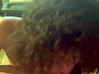 Watch this hooker take bareback at the trap house?